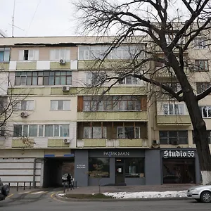 apartment-on-nazarbayev-42a.hotels-of-almaty.com/